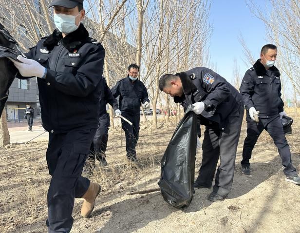 旗帜在矿区治理中引领方向