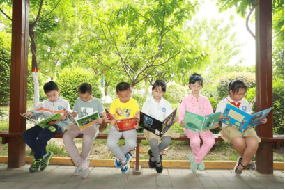 克丽缇娜热心公益事业，“燃灯阅读”为陕西鄠邑区孩子带去更多阅读机会