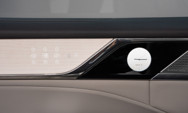 挑战豪华MPV市场，沃尔沃新款纯电车型EM90正式发布