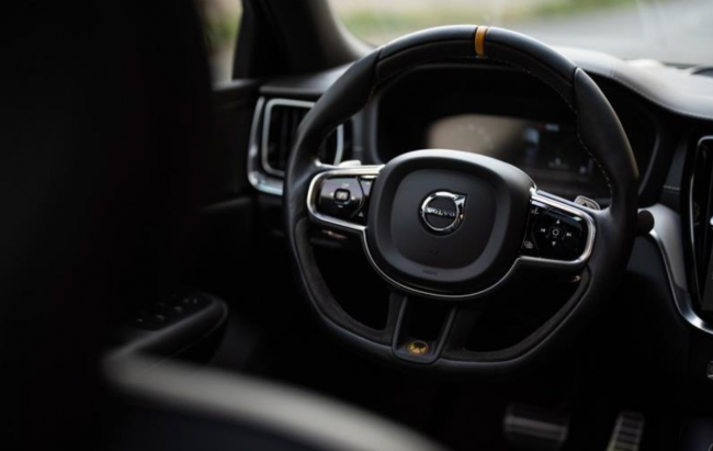沃尔沃S60：豪华与安全的完美融合，电动驾驶的新选择！