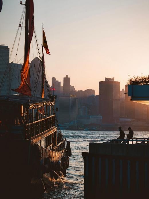 维港海上奇遇：香港张保仔航游的传奇之旅，等你来体验