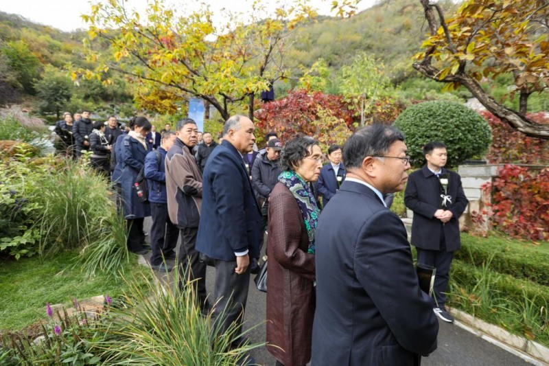 “科技强国追梦人”主题公墓陵园——科贤园，落地北京九公山长城纪念林