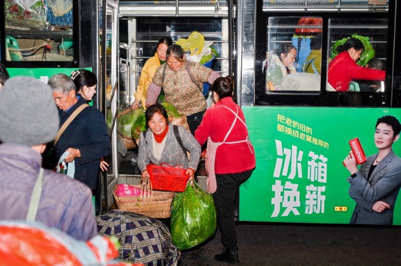 爱心助农，容声在行动！100份“养鲜暖心包”送去冬日温情