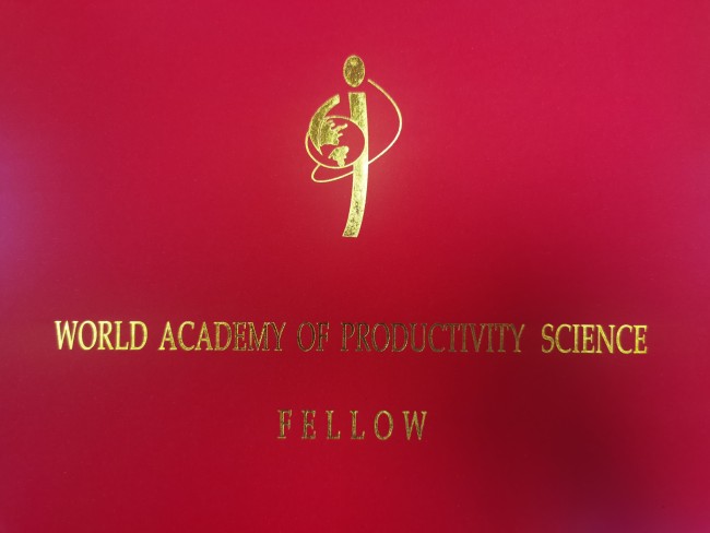 智慧健康行业的领导者曹世华教授  授予“世界生产力科学院”院士